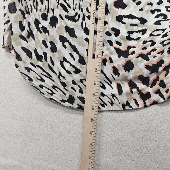 Foxcroft Shirt Womens 6 White Black Animal Print Wrinkle Free Shaped Fit Cotton - Picture 8 of 9